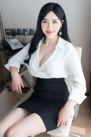新款咖色欧美美甲图片_BD高清视频播放