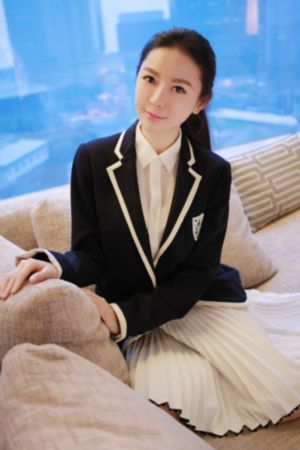 欧美女生半裸手机壁纸_超清免费观看视频