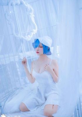 av人人爽_超清电影完整版在线观看