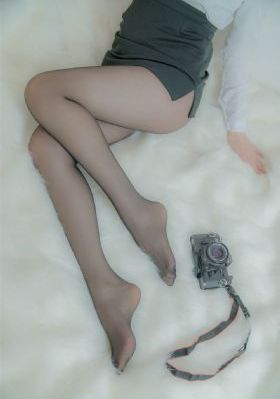 欧美金黄色长发美女_DVD日本电影免费